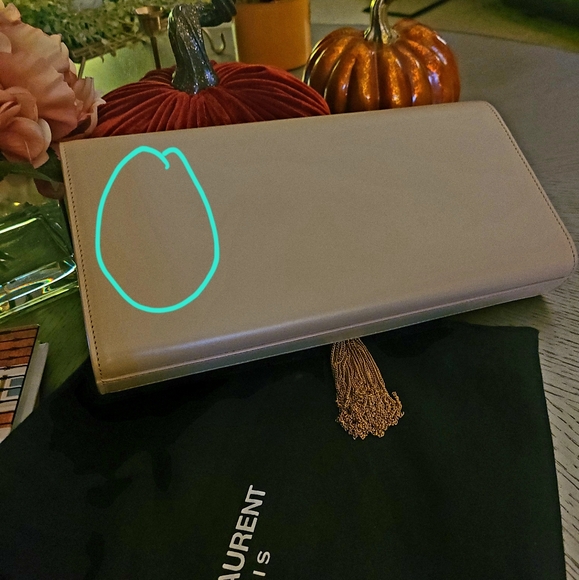 ๐๐ฅ๐ฅHOT!๐ฅAuthentic YSL Nude Kate Tassel Clutch๐ - Picture 10 of 16